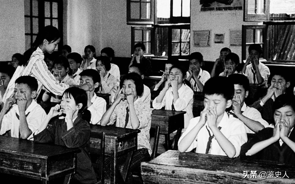 浙江低调富豪：上大学赚到100万，如今身价百亿，妻子是明星