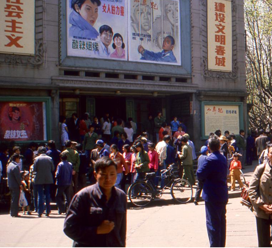 胖东来活该你火！武汉疫情捐款5000万，河南水灾老板亲自参与救援