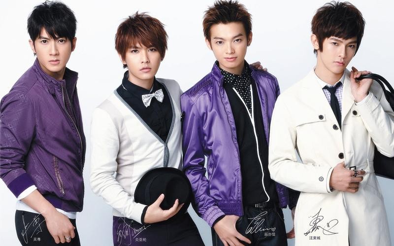 从爆红到落魄的5大组合,有人街头摆摊,有人复出却被批中年油腻