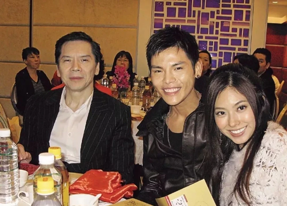 有种“整容”叫郭碧婷结婚,老公向佐变化不大,她却像换个人