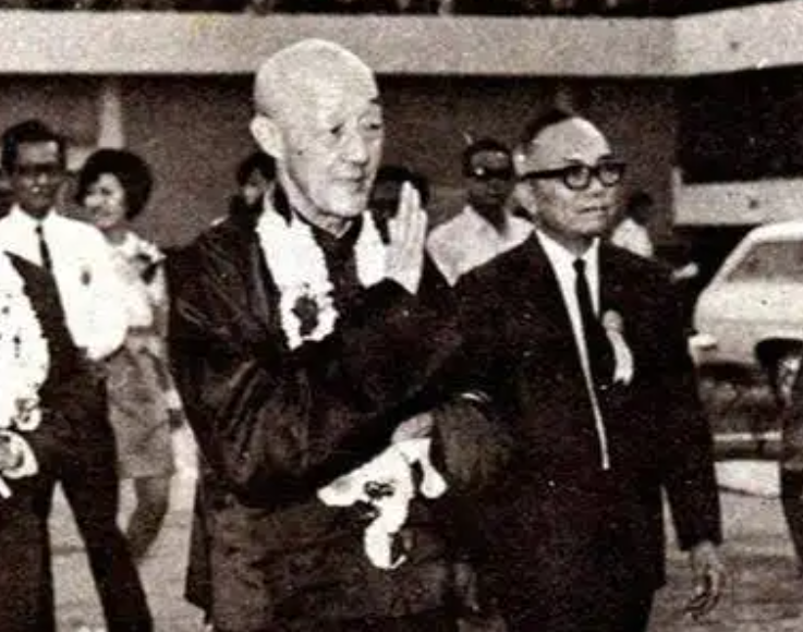 1969年，最后一任张天师撒手人寰后继无人，接班乱象频出