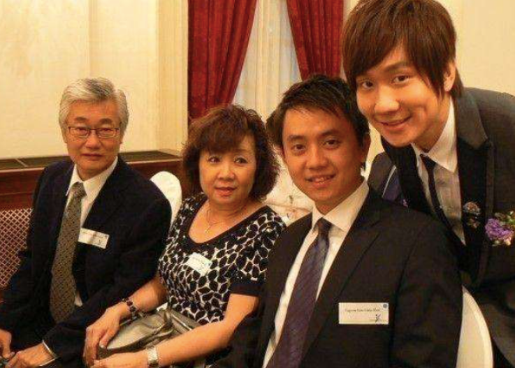 10位家里富得流油的明星：华晨宇、虞书欣家里有矿，杜海涛商二代