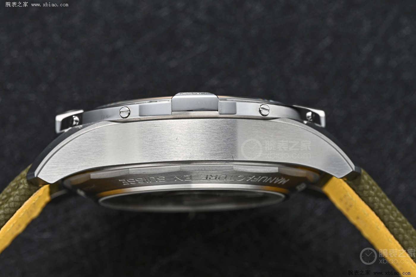 硬汉感绿表，这枚百年灵不能错过