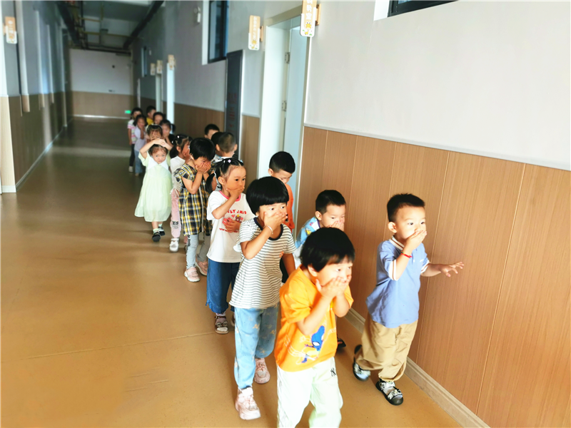 谷城茨河镇中心幼儿园:以“演”筑防 安全同行