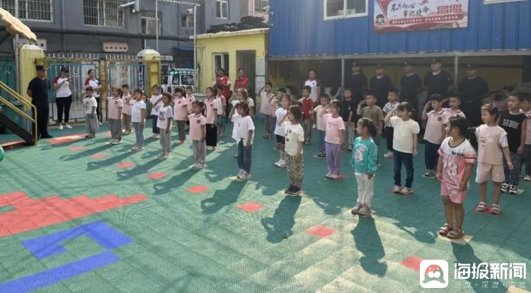 聊城市冠县崇文街道高三里社区开展“爱伴成长 志愿同行”志愿服务活动