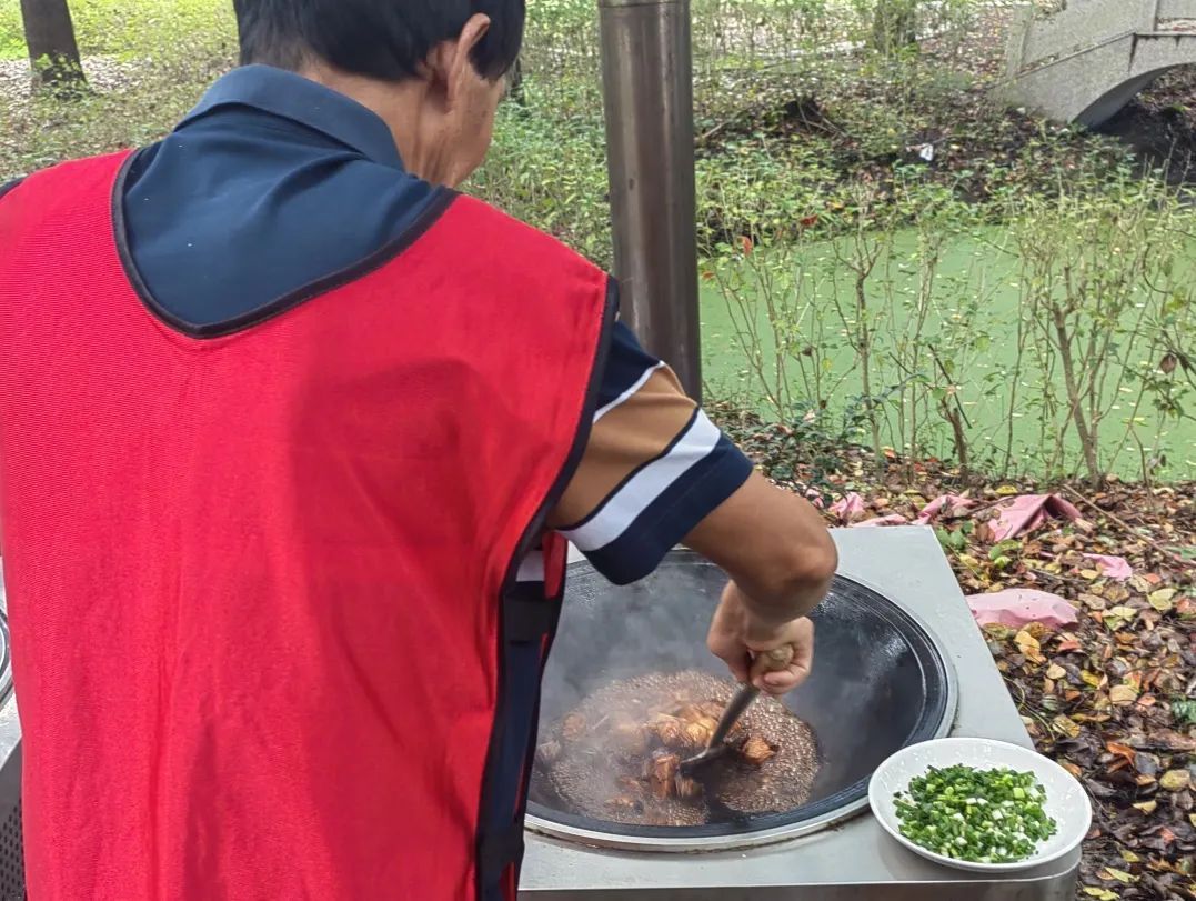 爱心“香”伴,情暖香花,香花桥街道举办计生特殊家庭集体庆生联谊活动