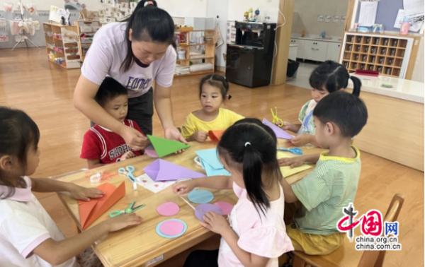 家园互动,共享美好 天府新区开元幼儿园开展“家长进课堂”活动