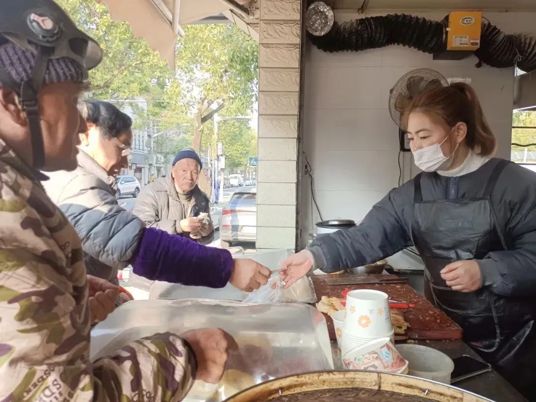 当地人都爱去的小店里，写满崇明小镇烟火气