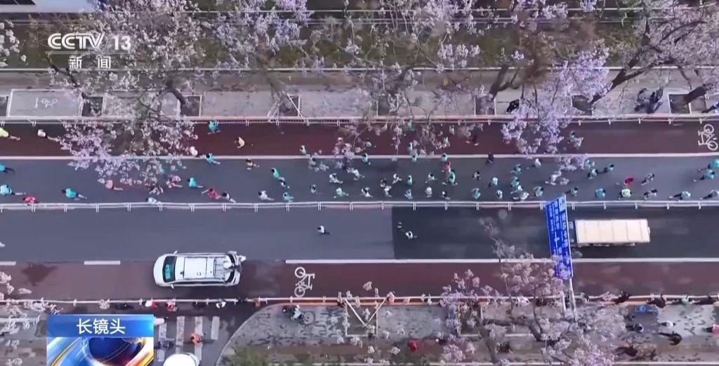 为了未来更好地“奔跑”！机器人马拉松上有一支特殊的队伍
