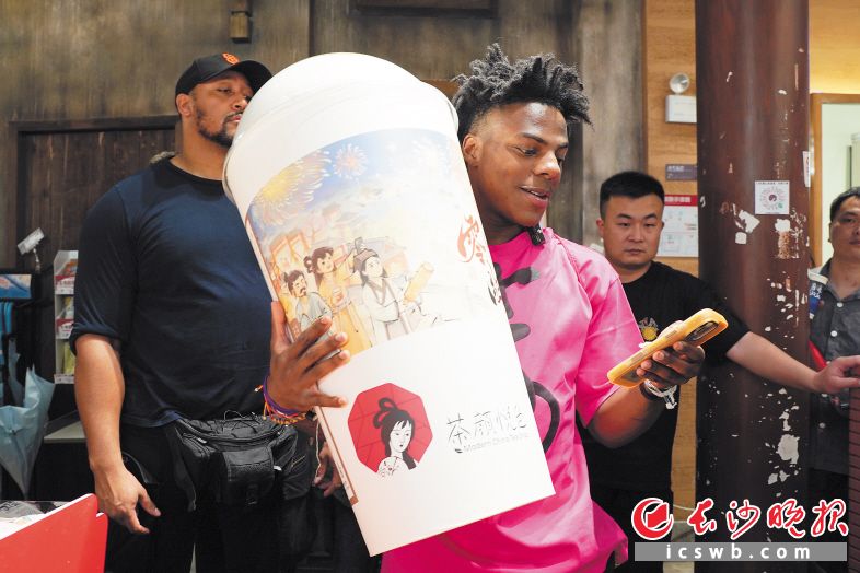 “甲亢哥”长沙行 每帧都是惊喜
