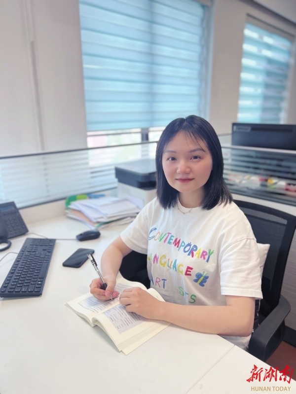 在字里行间架一座通往未来的桥
