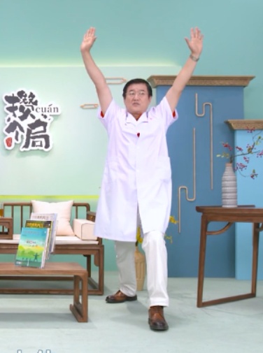 天凉了一定要这样拉拉筋,气血更通畅!