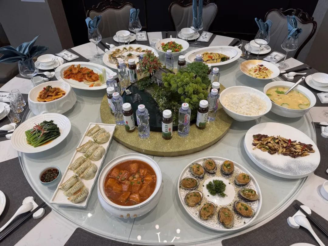 【吃转云南】聚会高品质套餐来啦，私房菜8人餐都这么便宜！！