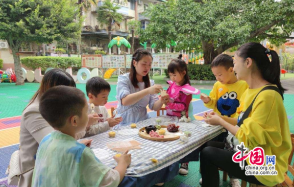 古韵中秋·“童”享欢乐 眉山机关幼儿园开展半日亲子活动