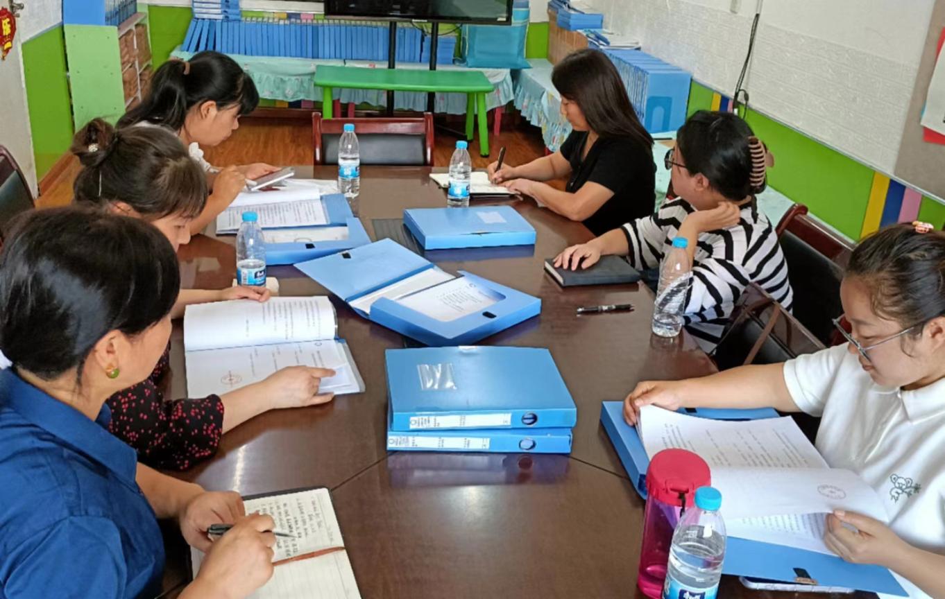 灞桥区狄寨二幼“名校+”共同体9月份规范办园检查