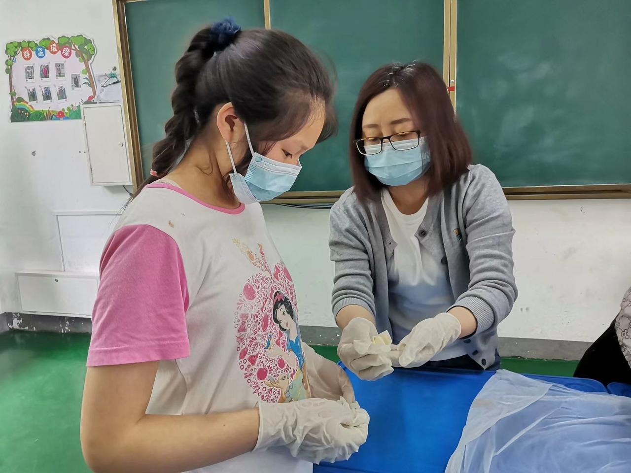 庆祝教师节 致敬筑梦人丨广元市剑阁县特殊教育学校李建容:爱育心田,静待花开