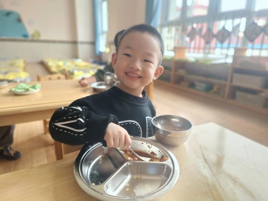 淄博淄川区柳泉幼儿园开展光盘行动系列活动