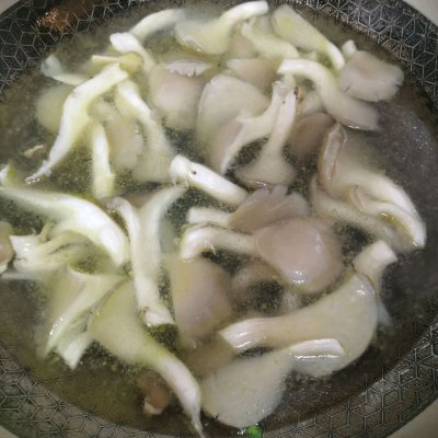 蘑菇湯的做法,蘑菇湯的做法大全家常菜
