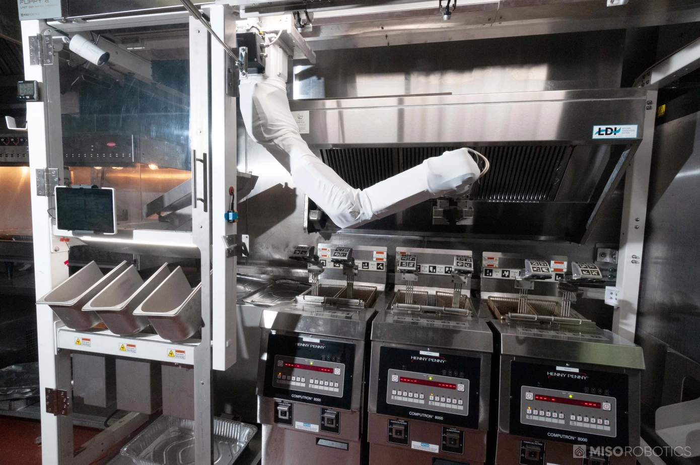 烹饪汉堡包的机器人Flippy的能力再次得到加强