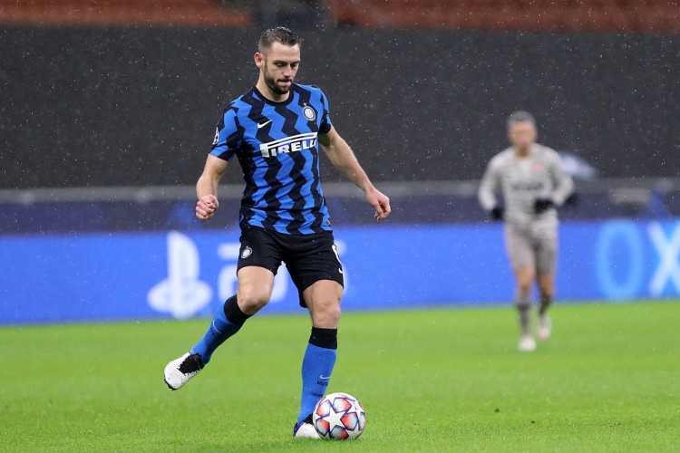 科雷亚将轮换另个位置（意媒：德弗里有望出战卡利亚里，华金-科雷亚将进一步接受评估）-趣拿体育