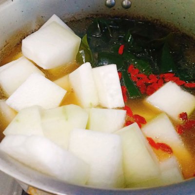 海帶冬瓜排骨湯,海帶冬瓜排骨湯的功效與作用