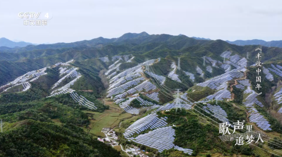 白俄罗斯姑娘感叹中国农村巨变