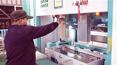 莫旗“企業(yè)+合作社+農(nóng)戶”助農(nóng)民好賣糧多增收