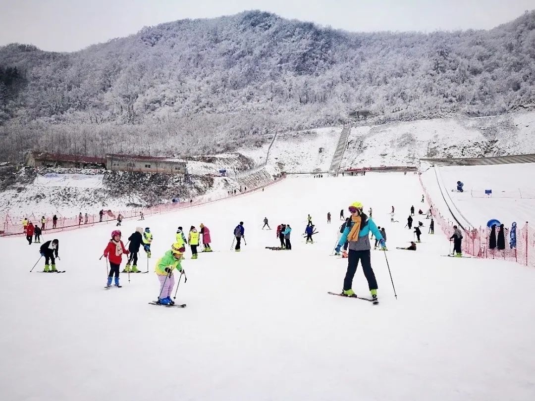 湖北滑雪场有哪些地方(滑雪旅游度假地等级发布！这份湖北超全玩雪指南，快收藏)