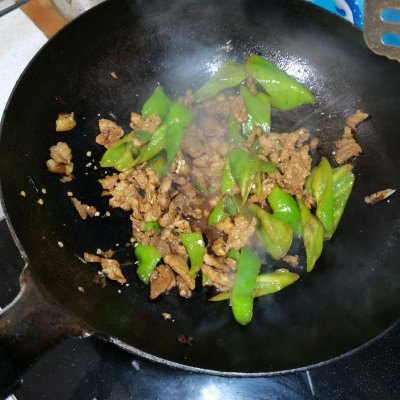 青椒炒肉的做法,青椒炒肉的做法步骤