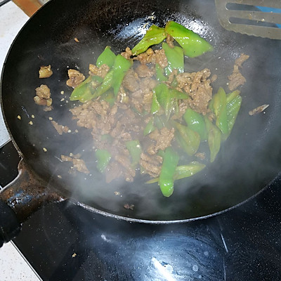 青椒炒肉的做法,青椒炒肉的做法步驟