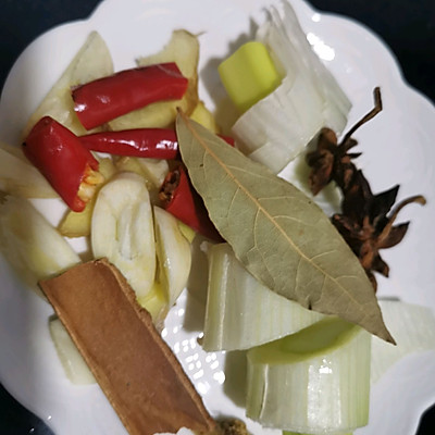 清燉魚的家常做法,清燉魚的家常做法鯉魚