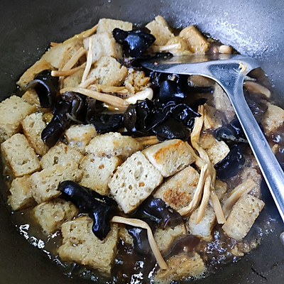 烤麩,烤麩是什么做的