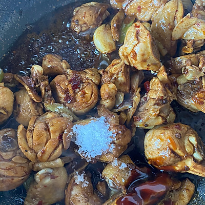 鸡火锅怎么做好吃（超级爽口下饭的火锅鸡块教程）