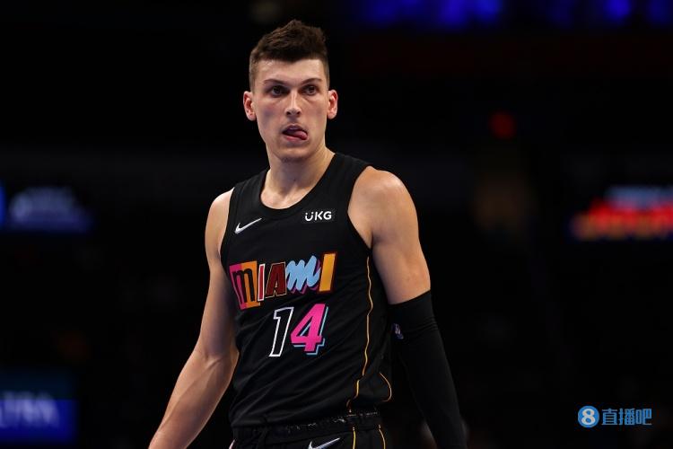 nba24直播吧（「直播吧評選」12月24日NBA最佳球員）