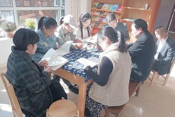 合肥市朝霞小學(xué)家校合作齊攜手促成長(圖8) 合肥市朝霞小學(xué)家校合作齊攜手促成長(圖8)