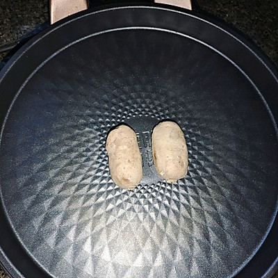 自制烤肠（自制烤肠这样做比红烧肉好吃10倍）