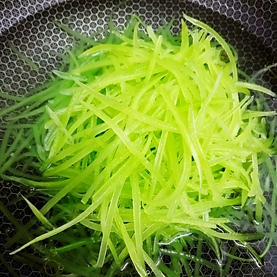 涼拌萵筍絲,涼拌萵筍絲的家常做法