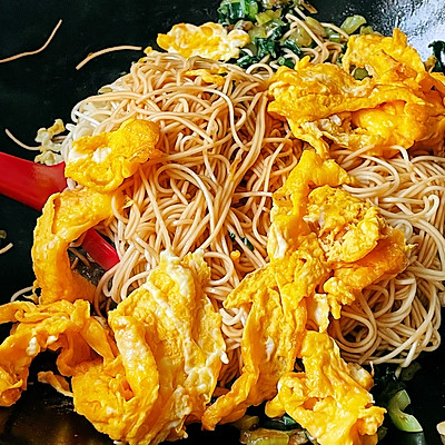 雞蛋炒面,雞蛋炒面的家常做法