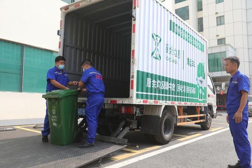 厨余垃圾桶，香洲生活垃圾分类已基本全覆盖