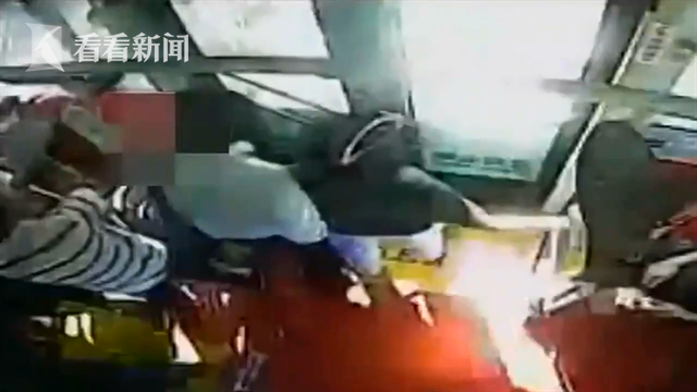 公交性骚扰,扰乱公交车司机