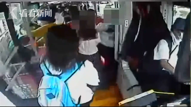 公交性骚扰,扰乱公交车司机