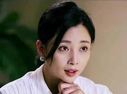 重庆美女众多，这八位重庆女星，个个温柔美丽，知性大方