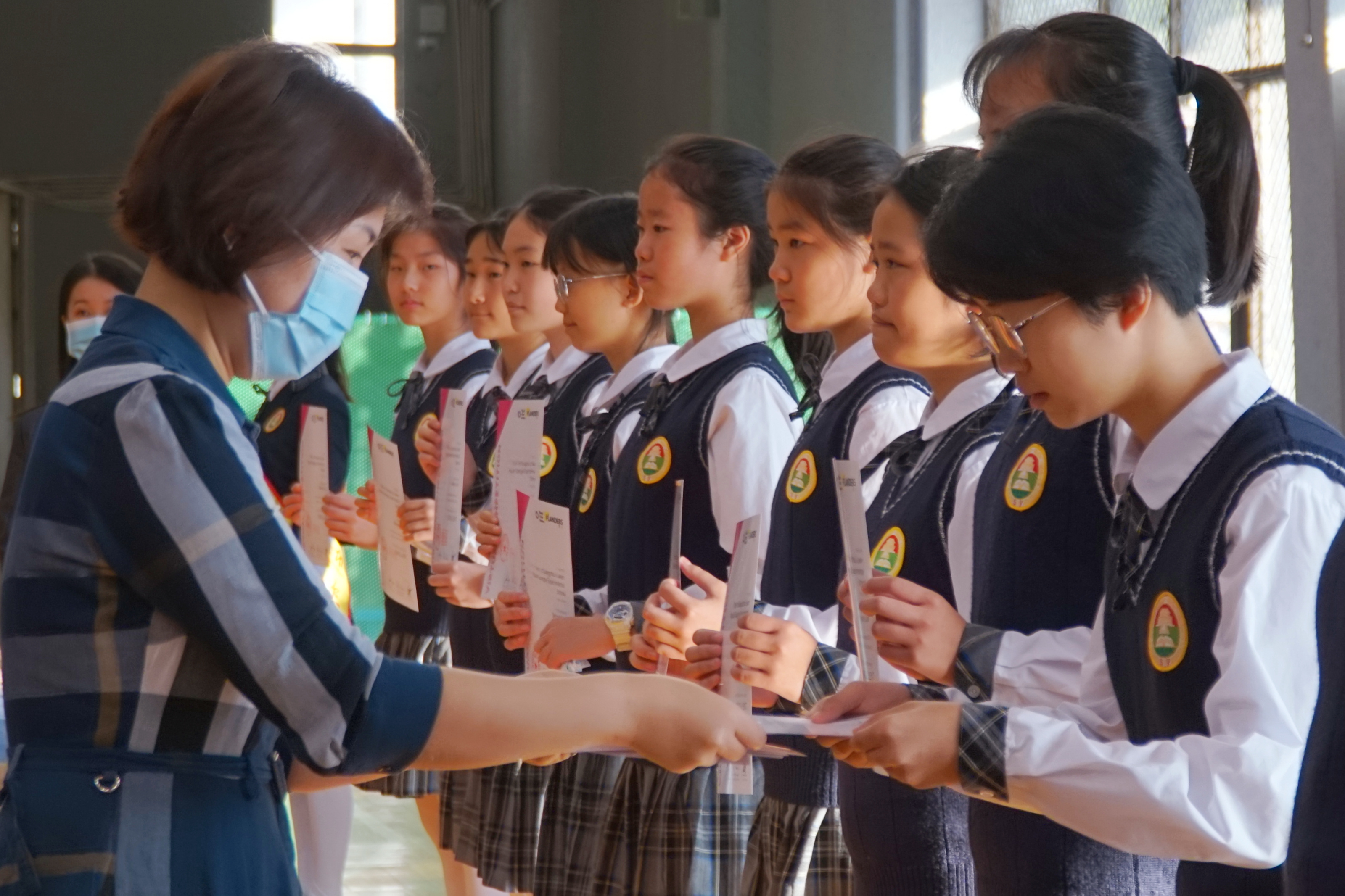 悠扬和声绽放世界舞台,西关广雅实验学校举办世界合唱比赛颁奖仪式