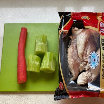 莴笋嫩炒鸡里脊不入味？学我这样做，鲜香可口