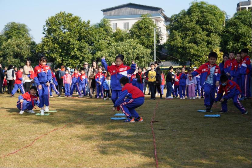 南宁百花岭路小学：学生学习田间知识(图5)