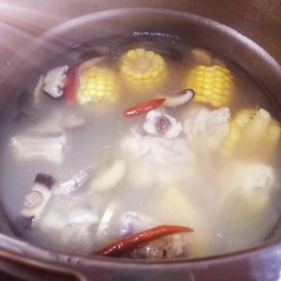 高壓鍋燉雞湯,高壓鍋燉雞湯多長時間最好
