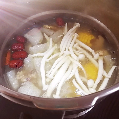 高壓鍋燉雞湯,高壓鍋燉雞湯多長時間最好