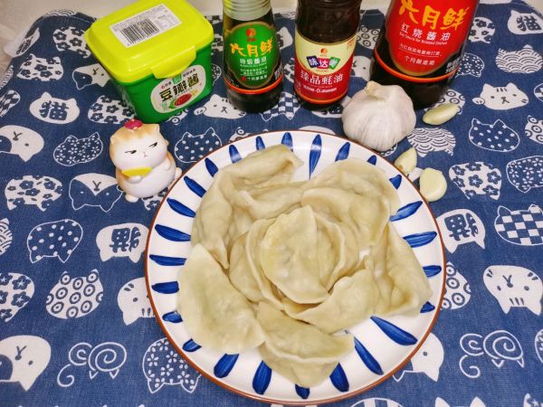 槐花餃子餡怎么做好吃,豬肉槐花餃子餡怎么做好吃