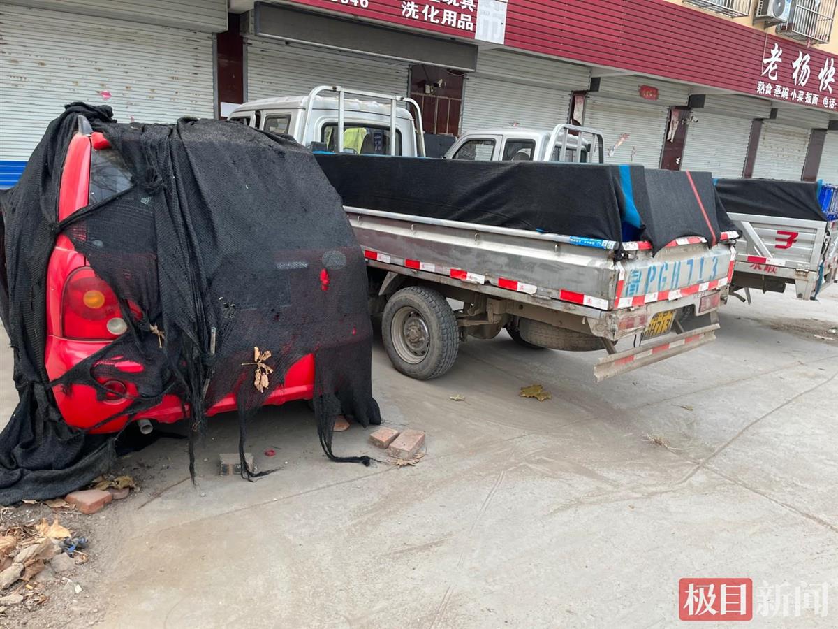 探訪孫卓養父母家：家門緊閉人不知去向，曾對外稱“兒子”是打工時生的