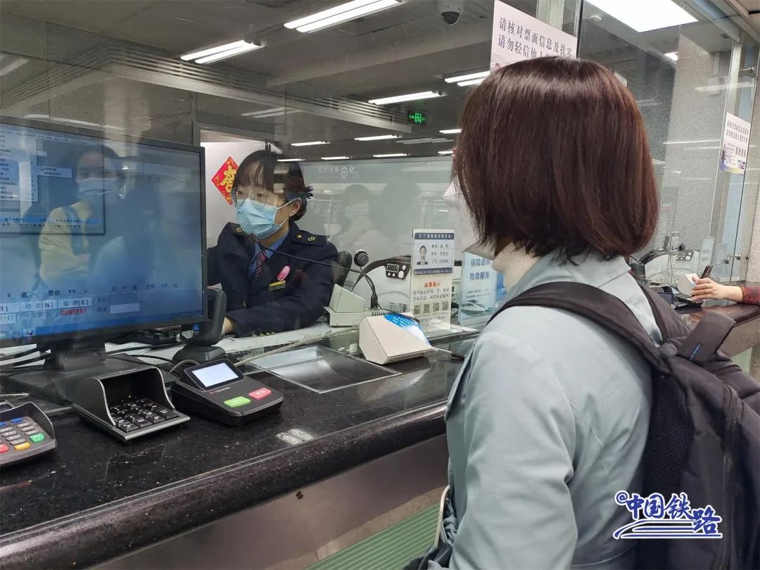 如何电话预订火车票,电话怎么预定火车票